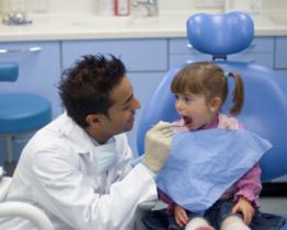 La prima visita con il bambino dal dentista