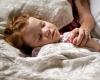 E' molto pericoloso per I bambini dormire nello stesso letto con i genitori!
