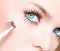 Ciglia finte come una diva