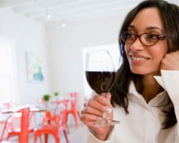 Il vino rosso ti aiuta a dimagrire