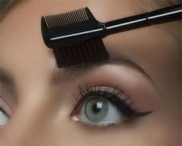 Come scegliere il trucco adatto per gli occhi